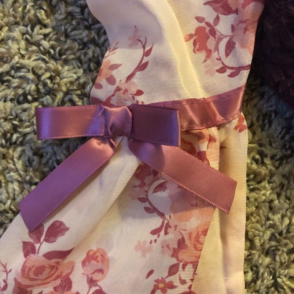 A floral dress! - Picture 3 of 5